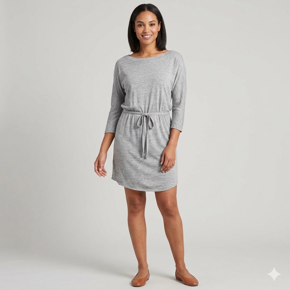 Old Navy Solid Gray Round Neck Drawstring Waist 3/4 Sleeve Mini Sweater Dress